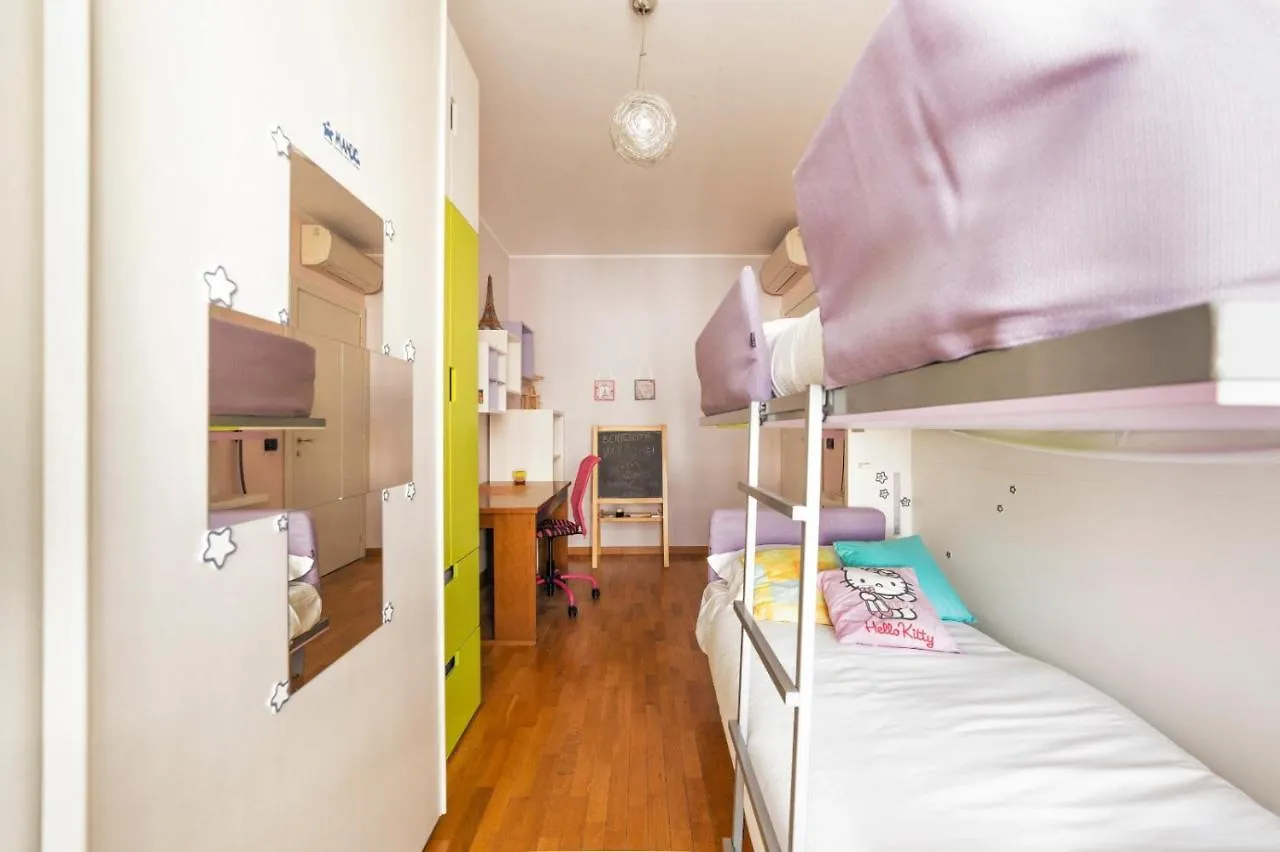 Milano Rogoredo Apartment With Garage