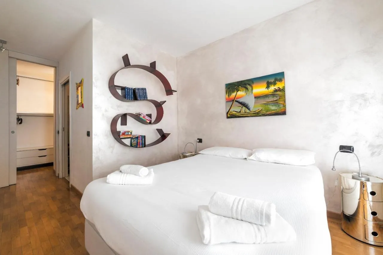 Milano Rogoredo Apartment With Garage